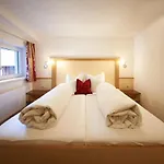 Apartments Kappl *